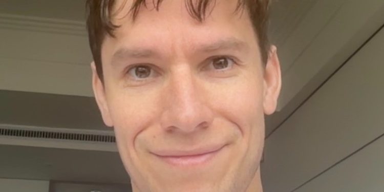 Joseph Jacks, açık kaynaklı start-up’ları destekleyerek “hayırseverlik ve kapitalizm paradoksu”na bahse giriyor.