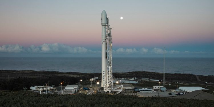SpaceX, Musk’a karşı politik önyargı ve düzenleyici aşırılığa karşı California ajansını dava ediyor.