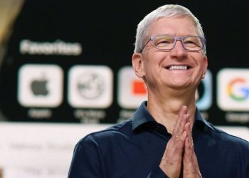 Trump, Tim Cook’un AB hakkında ona şikayet ettiğini söylüyor