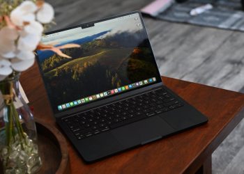 MacBook Air, aynı 999 dolar fiyatında temel belleği 16GB’a yükselterek iki katına çıkarıyor