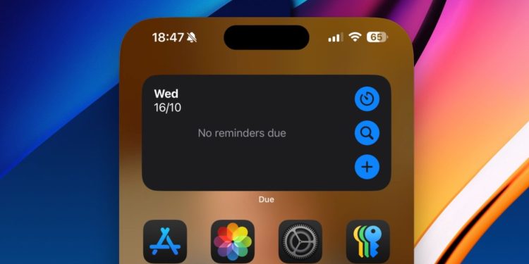 **iPhone Aynalama İle Kullanılan iPhone Nasıl Değiştirilir**

iPhone aynalama özelliğini kullanırken kullandığınız iPhone’u değiştirmek istiyorsanız aşağıdaki adımları izleyebilirsiniz:

1. İlk olarak, yeni iPhone’unuzun iOS işletim sisteminin en az iOS 11 veya daha yeni bir sürüm olması gerektiğinden emin olun.

2. Eski iPhone’unuzda AirPlay özelliğini aktif hale getirmek için Açılır Merkez’e (Control Center) gidin ve “Ekrana Yansıt” seçeneğine dokunun.

3. Yeni iPhone’unuzda da AirPlay özelliğini kullanarak aynalama yapmak istiyorsanız, Açılır Merkez’e giderek “Ekrana Yansıt” seçeneğini seçin.

4. Eski ve yeni iPhone’unuzun aynı Wi-Fi ağına bağlı olduğundan emin olun.

5. Eski iPhone’dan yeni iPhone’a geçiş yapmak için Açılır Merkez’den yeni iPhone’unuzu seçin ve eşleşmeyi sağlayın.

Bu adımları uyguladıktan sonra, artık yeni iPhone’unuzla iPhone aynalama özelliğini kullanmaya başlayabilirsiniz.