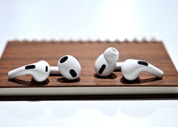 AirPods, AirPods Pro ve AirPods Max cihazları için yeni firmware güncellemesi mevcut