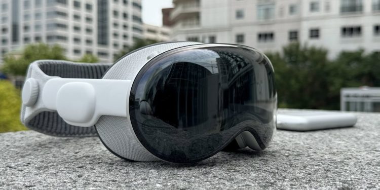 Apple, Vision Pro üretimini ciddi şekilde azaltıyor ve yakın bir zamanda tamamen durdurabilir.