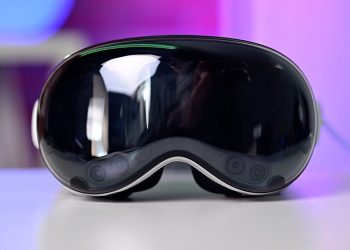 visionOS 2.1, Apple Vision Pro’ya stabilite ve hata düzeltmeleri getiriyor