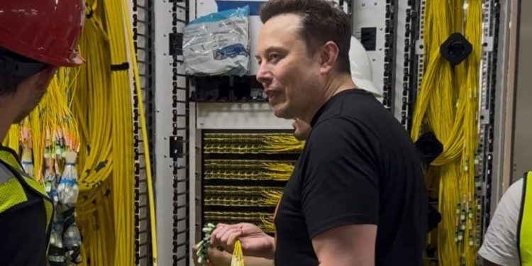 Elon Musk 19 günde 100.000 Nvidia H200 GPU kurdu – Jensen, normalde sürecin 4 yıl sürdüğünü söylüyor