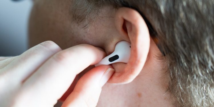 AirPods Pro’nun yeni işitme cihazı özelliklerine yakından bakış