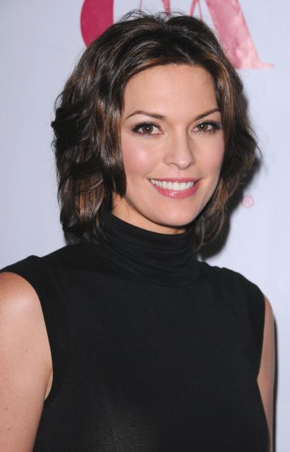 Alana De La Garza