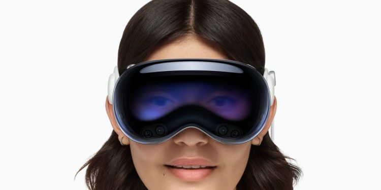 Apple gelecek yıl 2.000 dolarlık bir Vision gözlüğü piyasaya sürmeyi düşünebilir.