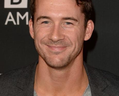 Barry Sloane