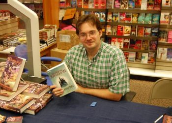Brandon Sanderson