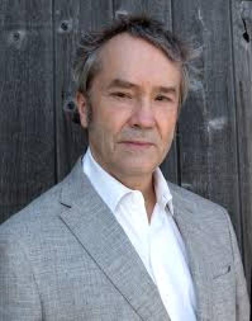 Carter Burwell