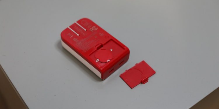 Bu cihaz şarj aleti, Apple’ın Find My teknolojisini içeriyor.