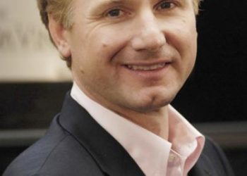 Dan Brown