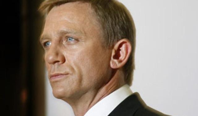 Daniel Craig