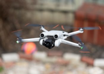 DJI, Çin askeri şirketi olarak listelendiği için Savunma Bakanlığı’na dava açıyor.