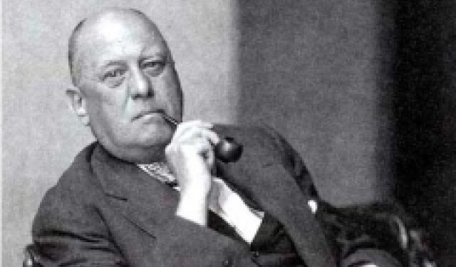 Edward Crowley Aleister