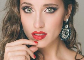 Elina Nechayeva
