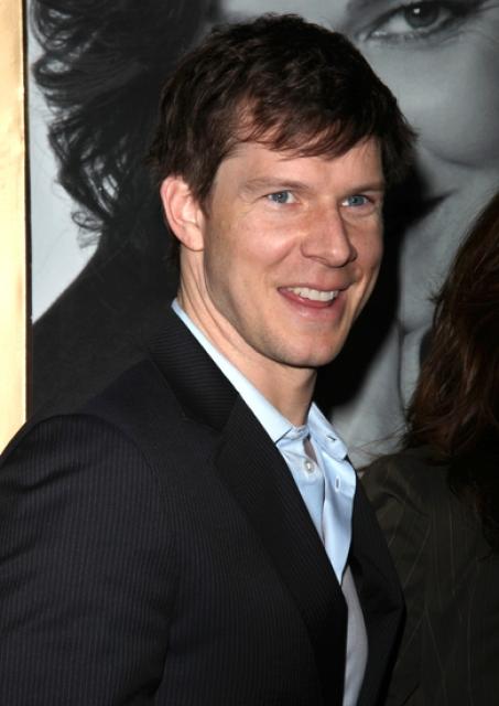 Eric Mabius