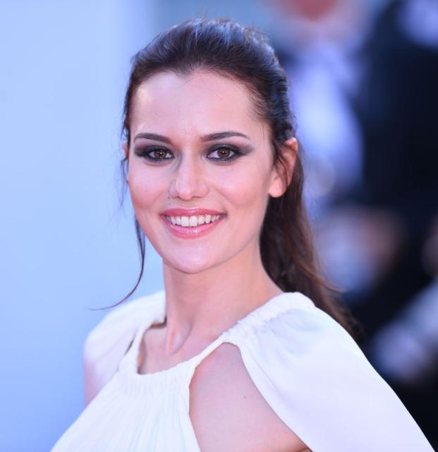 Fahriye Evcen