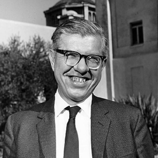 Fred Hoyle