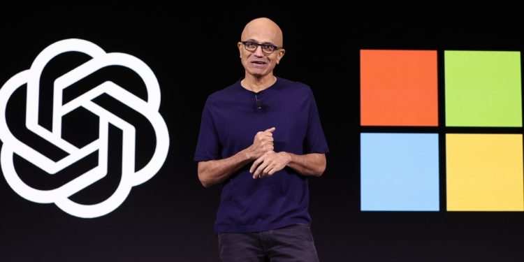 Microsoft, artık OpenAI’ı AI ve arama alanında bir rakip olarak listeliyor.