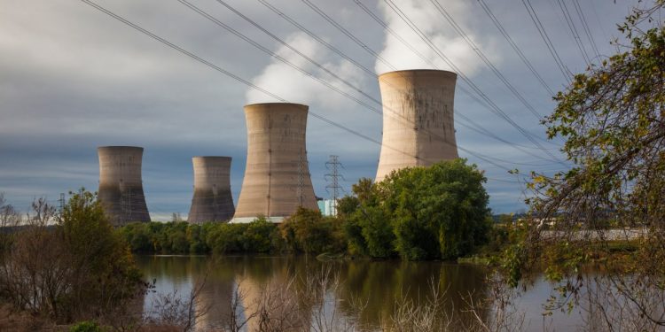 Microsoft, yapay zekayı beslemek için Three Mile Island nükleer santralini kullanıyor.