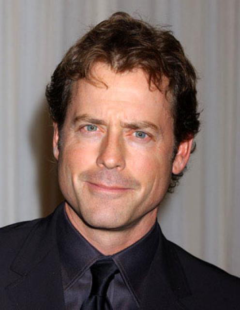 Greg Kinnear