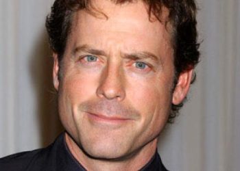 Greg Kinnear