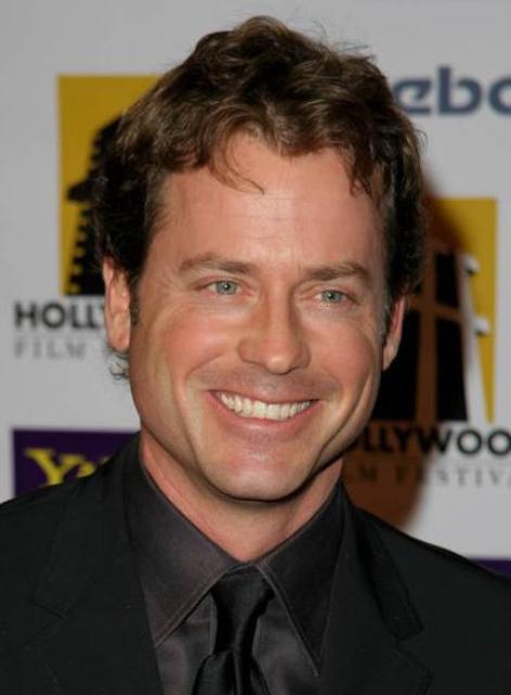 Greg Kinnear