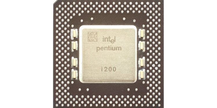 Intel’in ünlü Pentium FDIV hatası 30 yıl önce ortaya çıktı – Intel’in ilk CPU geri çağırması oldu.
