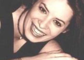 Holly Combs