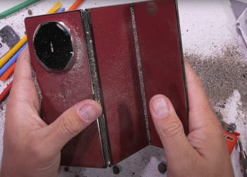 “Huawei’nin üç katlanabilir telefonunun dayanıklılık testleri kırılganlığını ortaya koyuyor”