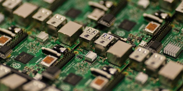 Yeni Raspberry Pi OS masaüstünü Wayland’e taşıyor.