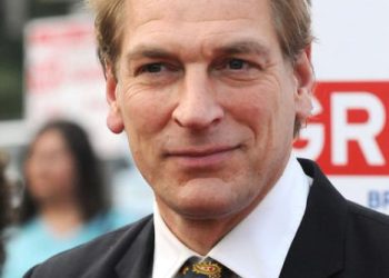Julian Sands