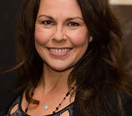 Julie Graham