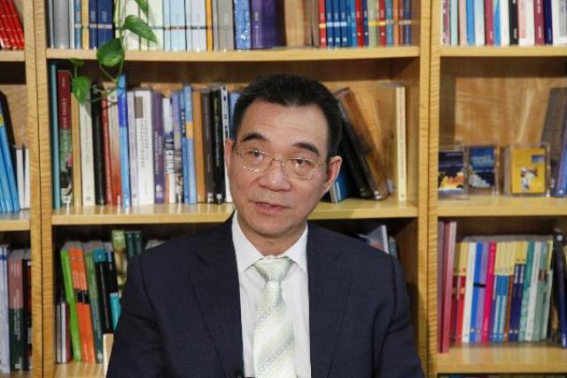 Justin Yifu Lin