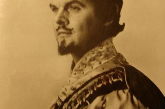 Lawrence Tibbett
