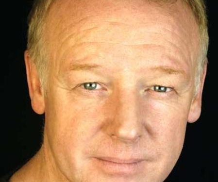 Les Dennis
