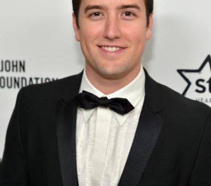 Logan Henderson