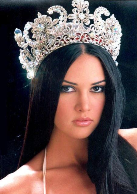 Monica Spear