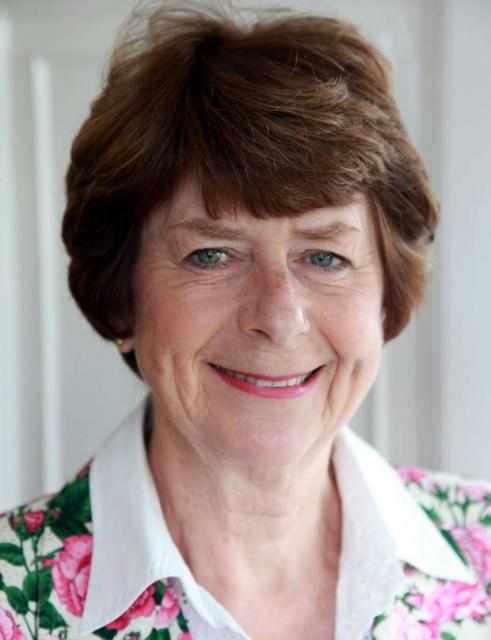 Pam Ayres