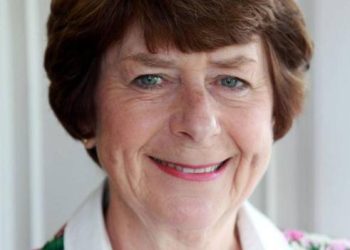 Pam Ayres