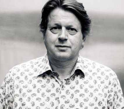 Peter F. Hamilton