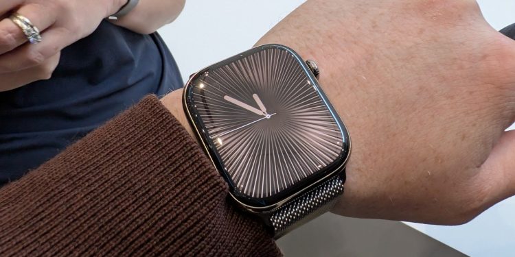FDA, Apple Watch’u uyku apnesi tespiti için onayladı