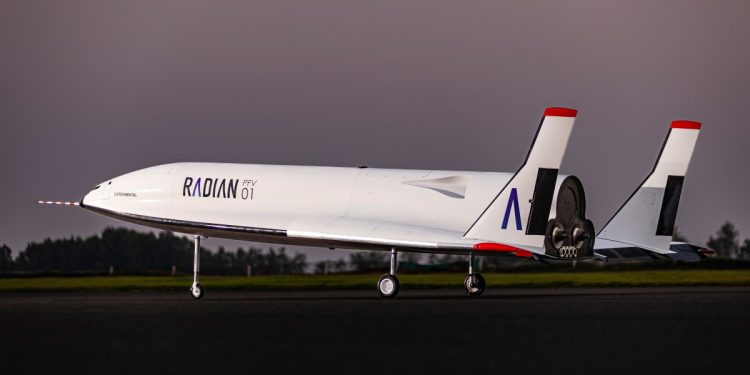 Radian Aerospace prototip uzay uçağının yer testlerini tamamladı.