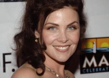Sherilyn Fenn