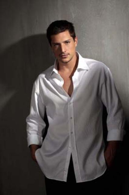 Simon Rex