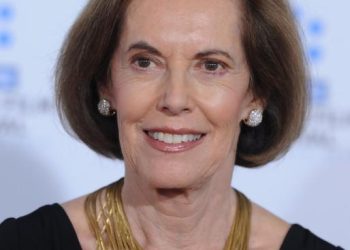 Susan Kohner