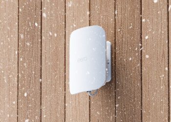 Eero’nun yeni Outdoor 7 modeli evinizin dışında 15,000 metrekare Wi-Fi 7 kapsama alanı sağlar.