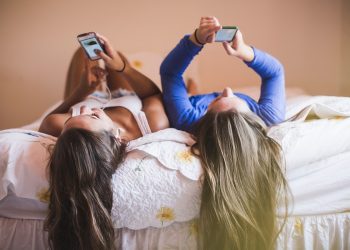 Gençler için yaratıcı, yapay zeka destekli mesajlaşma uygulaması Daze, başlangıç öncesinde büyük ilgi görüyor.